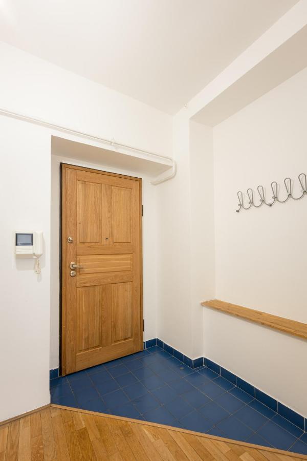 City Centre Garden Apartment With Parking Praga Exterior foto